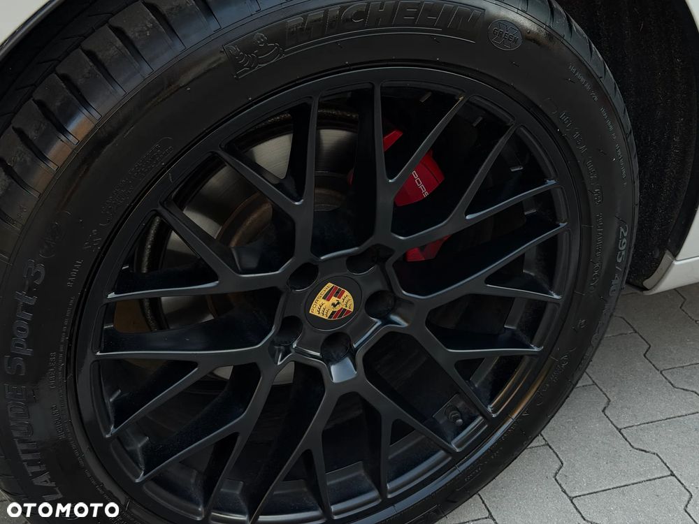 Porsche Macan GTS - 31