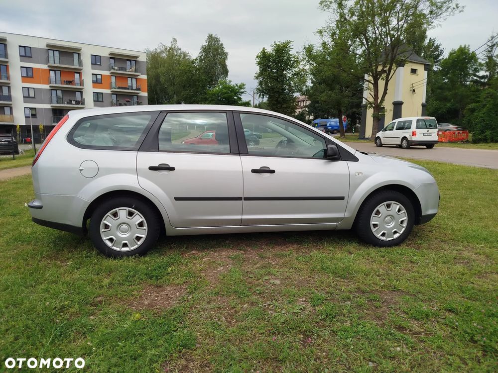 Ford Focus 1.6 TDCi Ambiente - 2