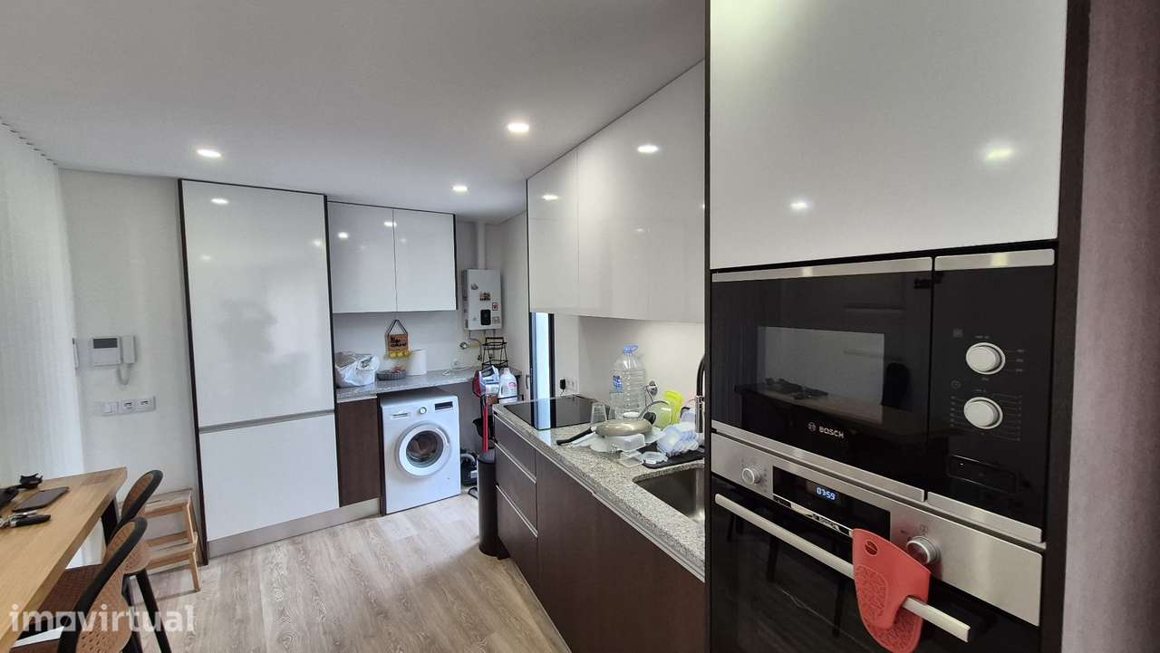 T3 Recuado no último piso, com terraço de 77,35m2 e garagem fechada - Grande imagem: 3/31