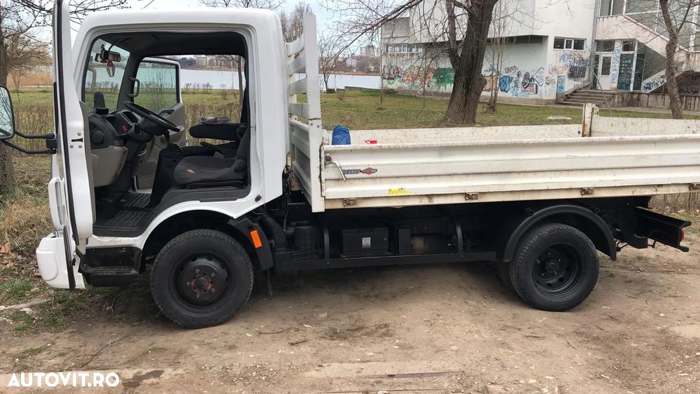 Renault Maxity - 2