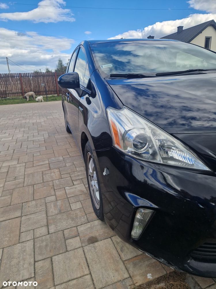 Toyota Prius+ (Hybrid) - 5