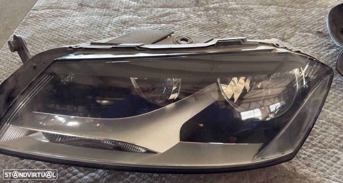 OPTICA Esquerda 	VW PASSAT - 1