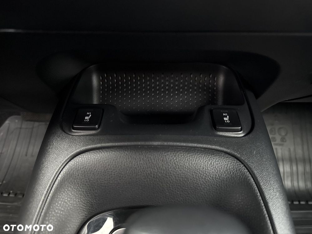 Toyota Corolla 1.8 Hybrid Comfort - 27