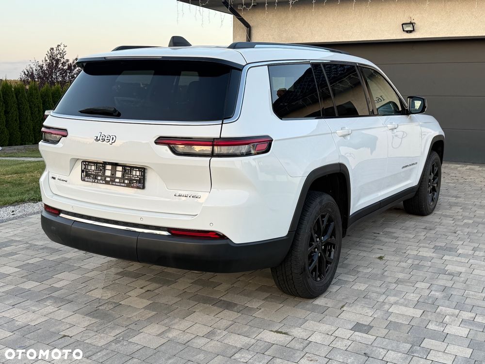 Jeep Grand Cherokee - 22
