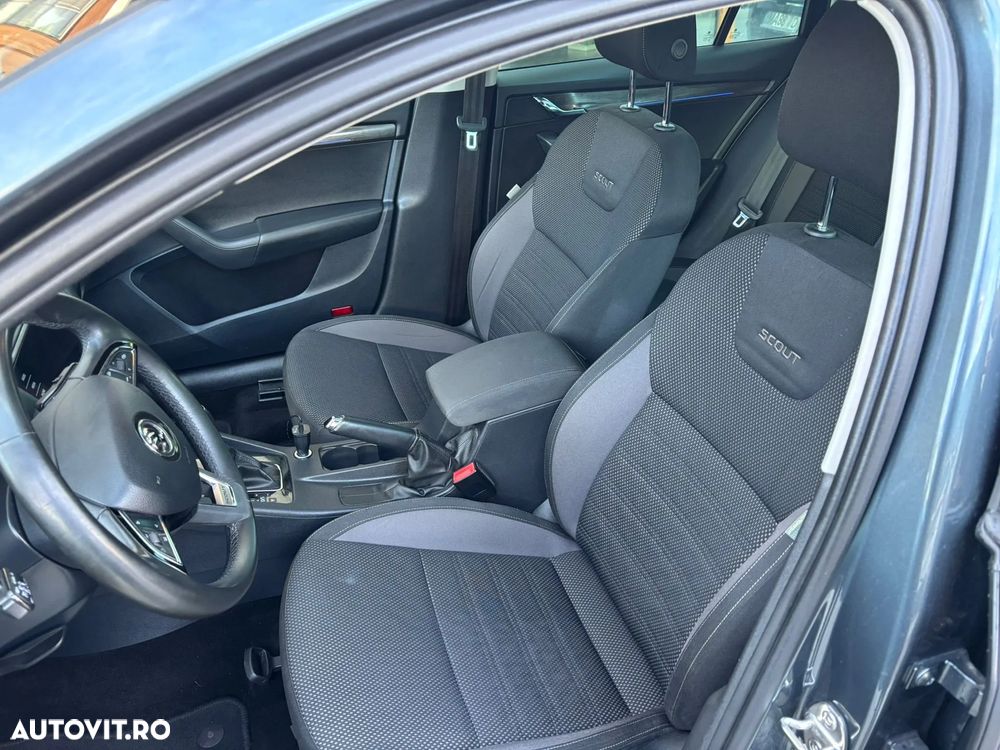 Skoda Octavia Combi Diesel 2.0 TDI 4X4 DSG Scout - 5
