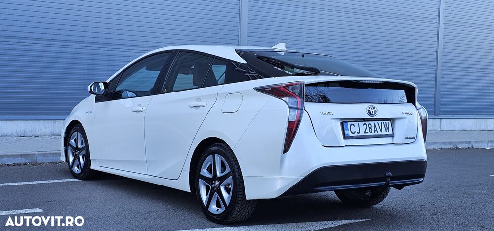 Toyota Prius - 10