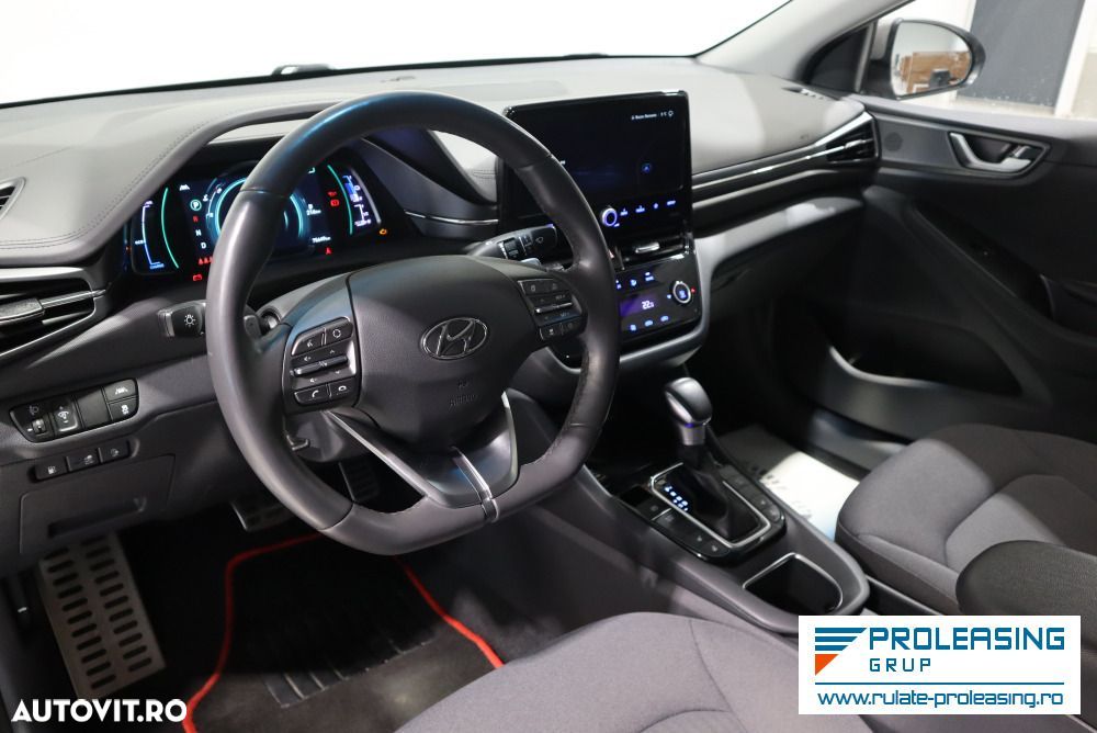Hyundai IONIQ - 8