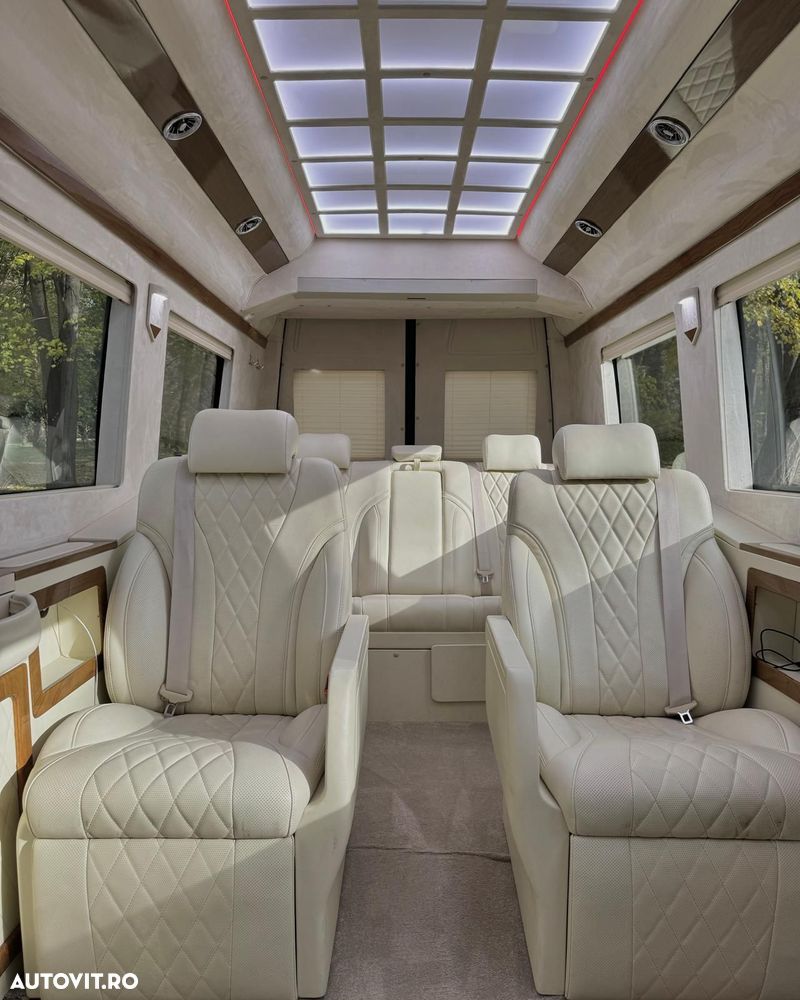 Mercedes-Benz Sprinter - 12