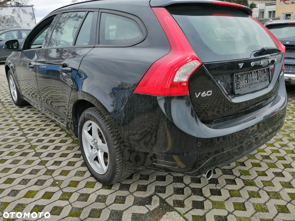 Volvo V60 T3 Drive-E Dynamic Edition (Kinetic) - 5