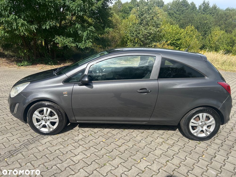Opel Corsa 1.4 16V Innovation 110 Jahre - 8