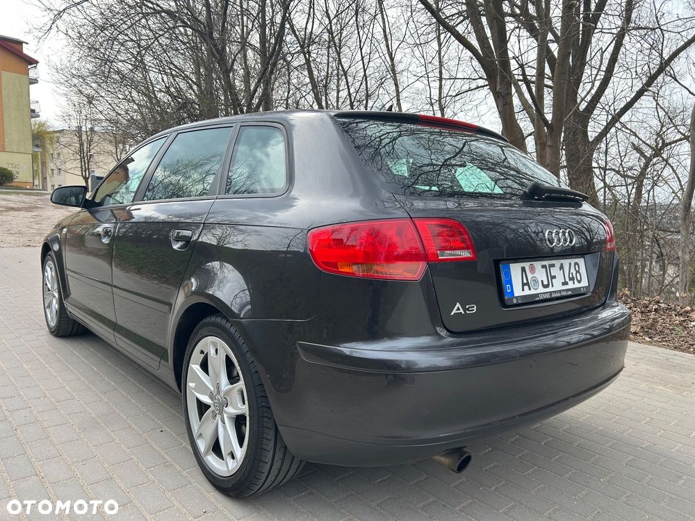 Audi A3 Sportback 1.6 Ambiente - 3