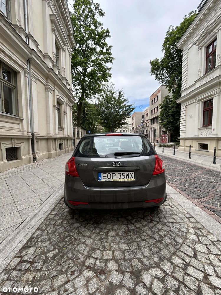 Kia Ceed 1.4 Comfort + - 12