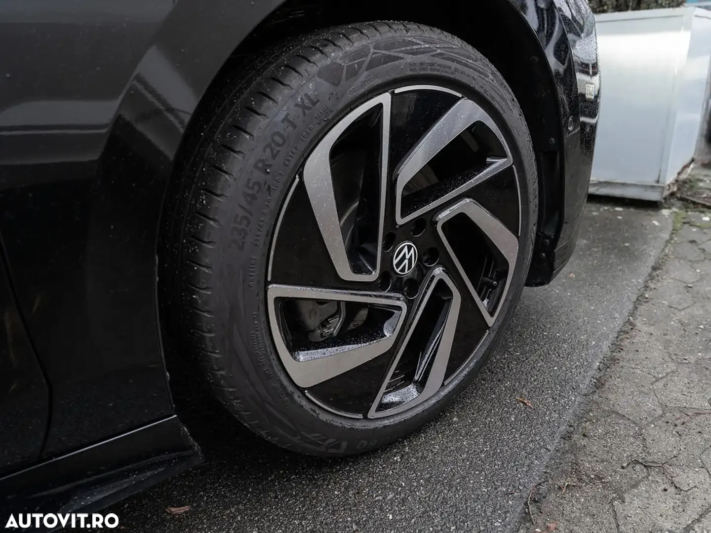 Volkswagen ID.7 77 kWh Pro - 10