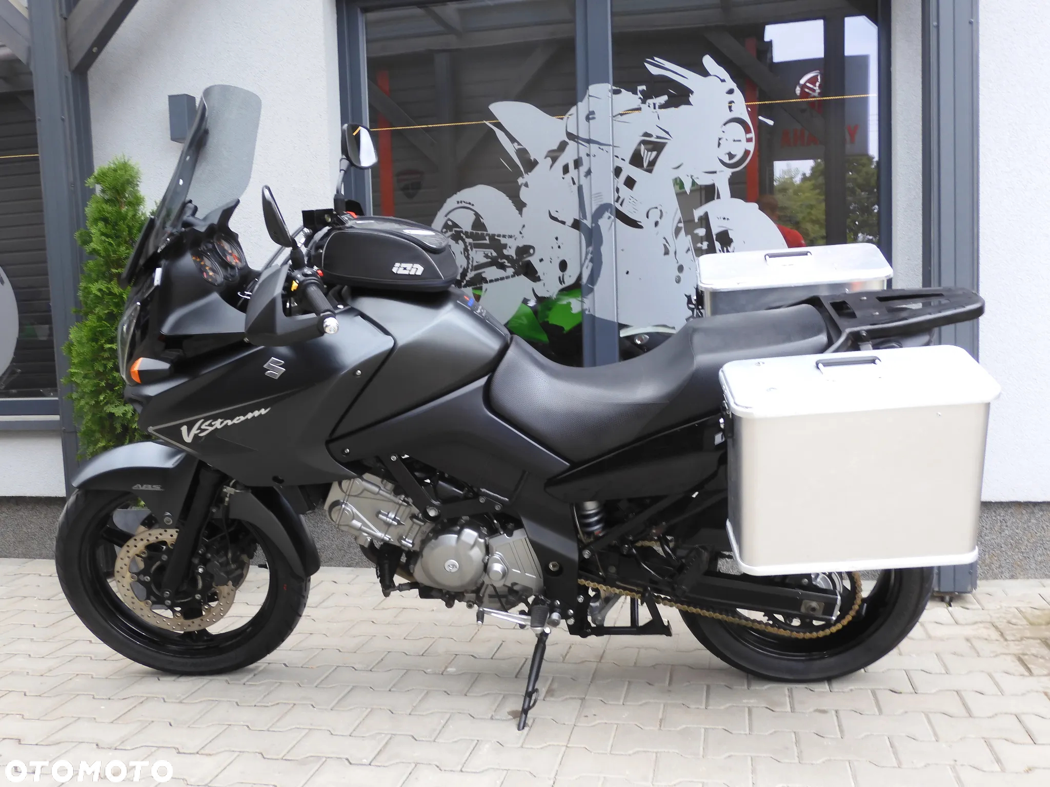 Suzuki DL - 26