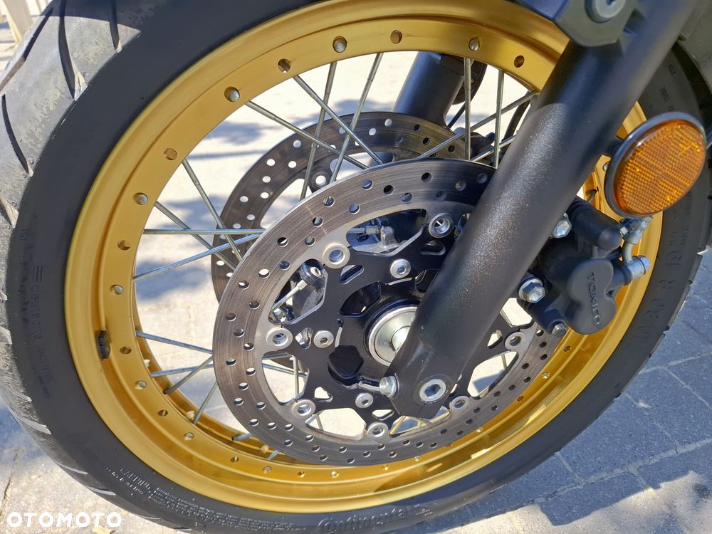 Suzuki V-STROM - 20