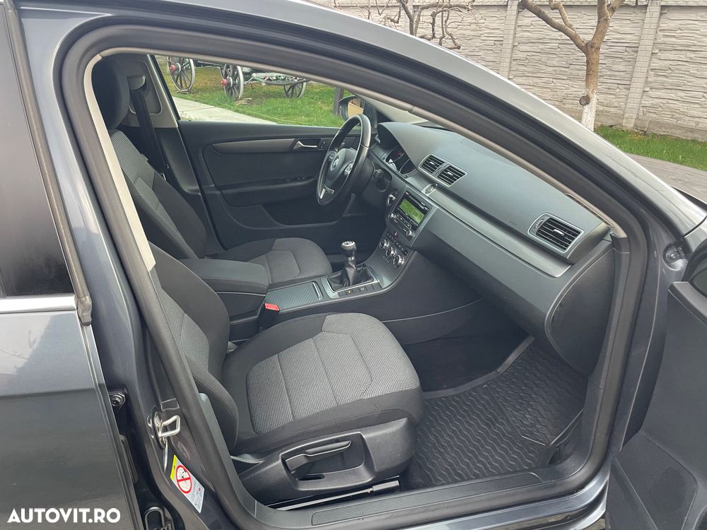 Volkswagen Passat - 17