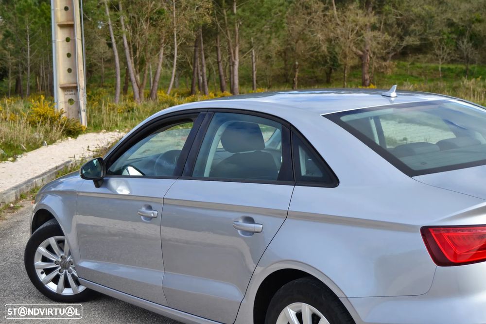 Audi A3 Limousine 1.6 TDI Advance - 11
