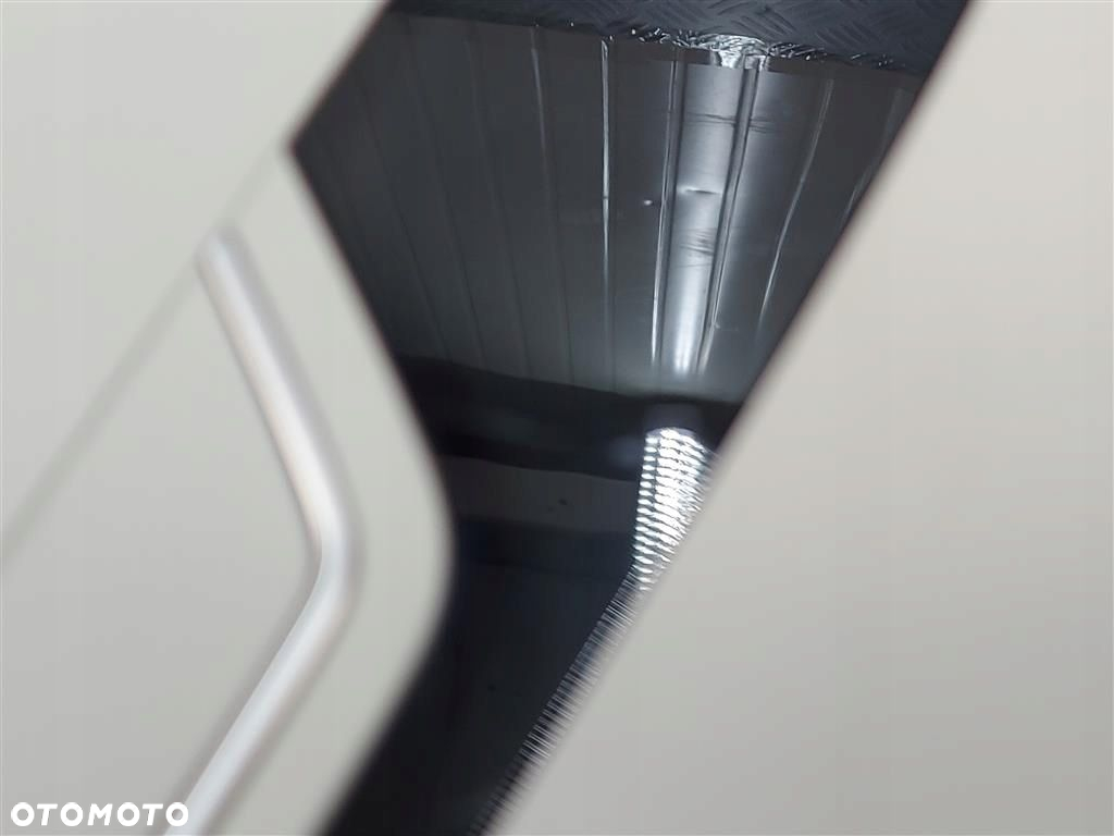 Lampka oświetlenia wnętrza podsufitki Audi Q8 A7 A6 4K0947135 18- - 3