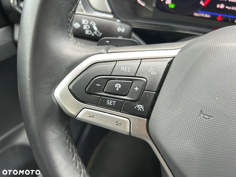 Volkswagen T-Cross - 23