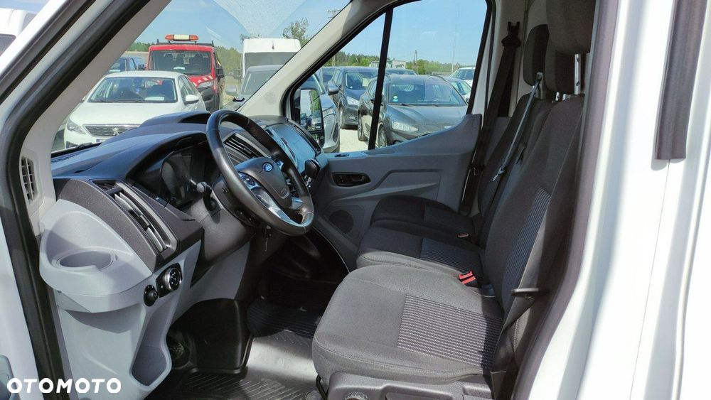 Ford Transit - 6