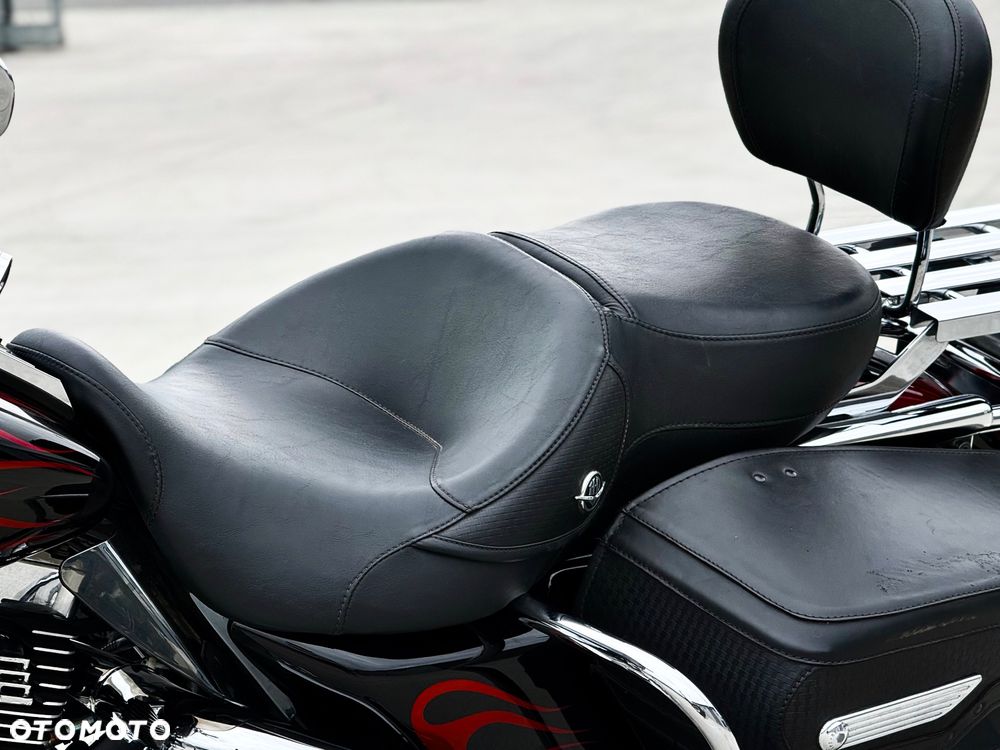 Harley-Davidson Touring Road King - 29