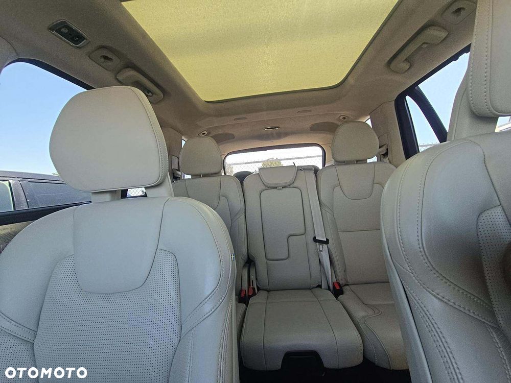 Volvo XC 90 T8 AWD Plug-In Hybrid Inscription 7os - 26