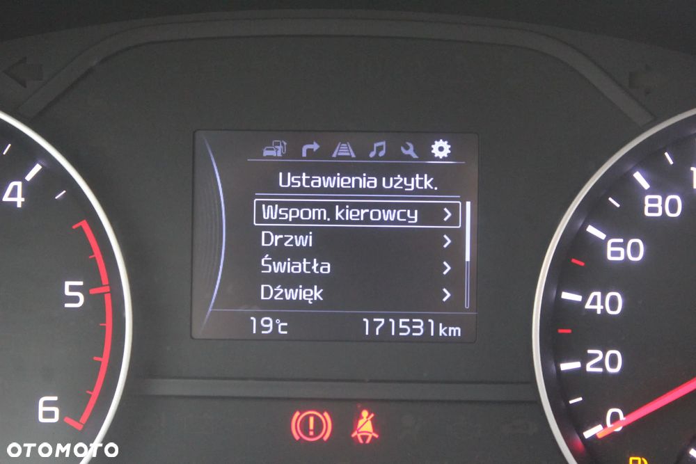Kia Sportage 1.7 CRDI 2WD ISG Dream-Team Edition - 26
