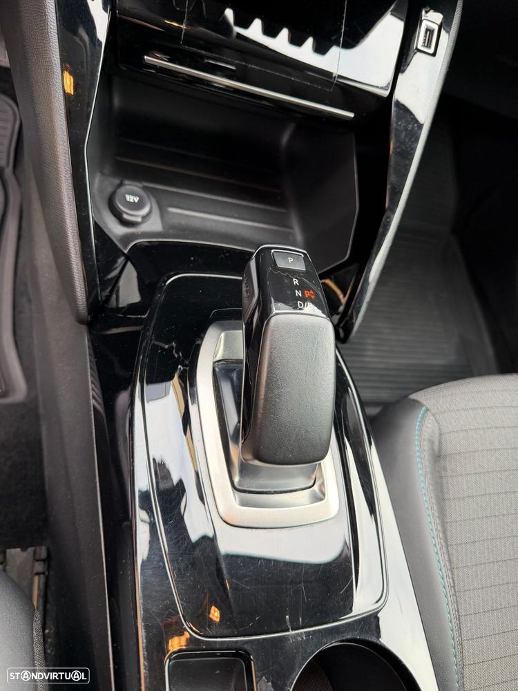 Peugeot e-208 50 kWh Allure Pack - 31