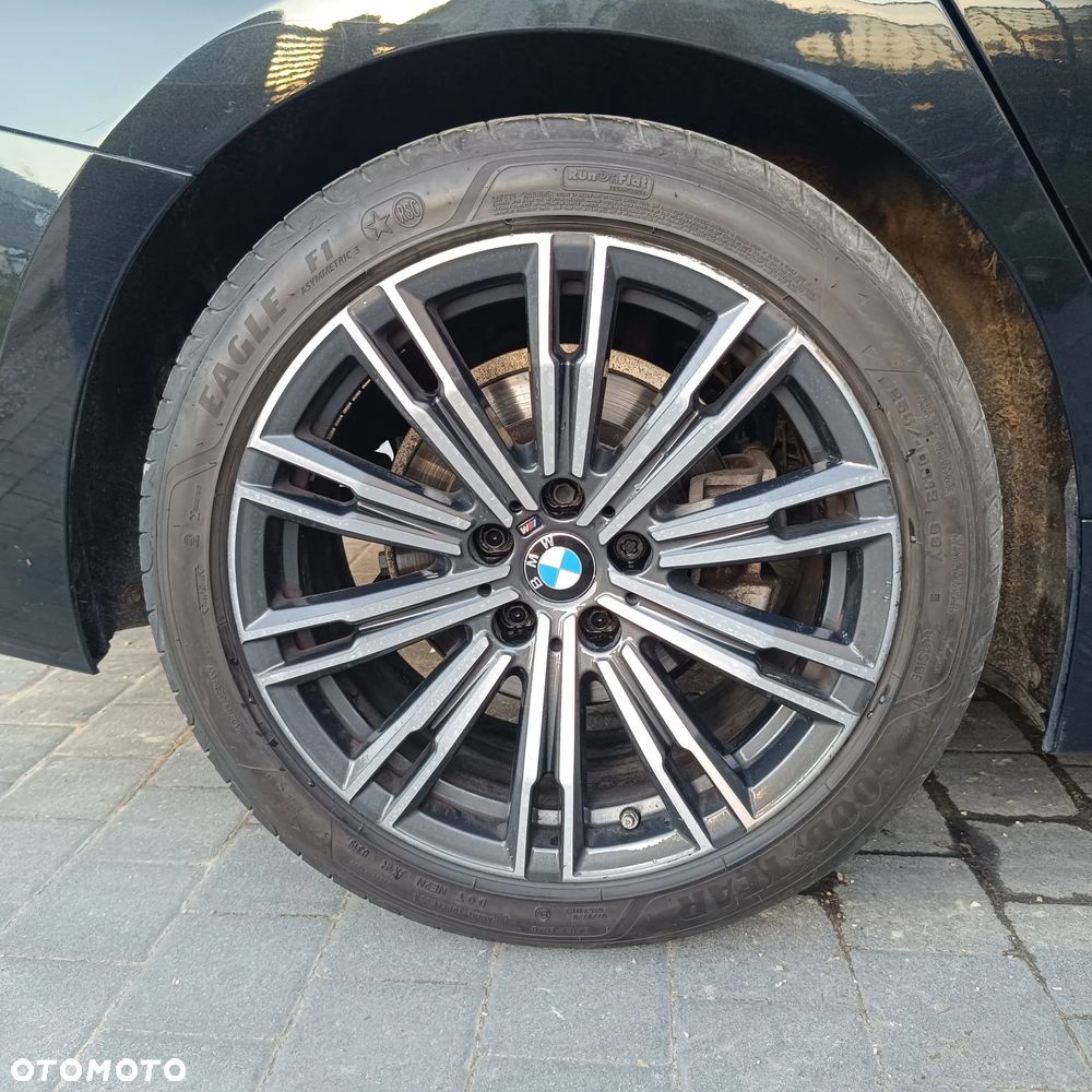 BMW Seria 3 318i M Sport - 8