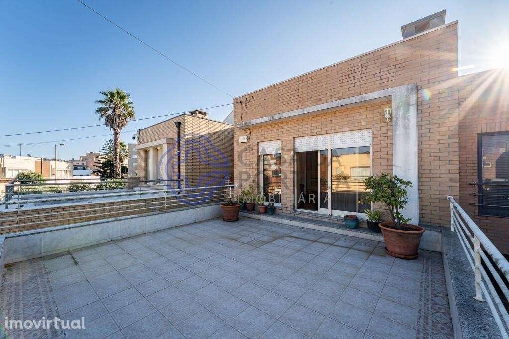 Moradia T4 em Lavra 2ª  linha de Mar - Grande imagem: 3/38