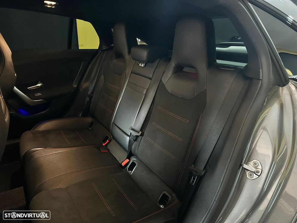 Mercedes-Benz CLA 180 d 7G-DCT AMG Line - 40