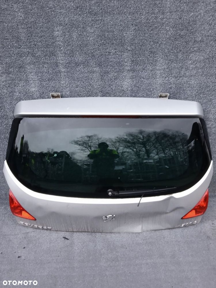 szyba tylna w klapę peugeot 3008 - 1