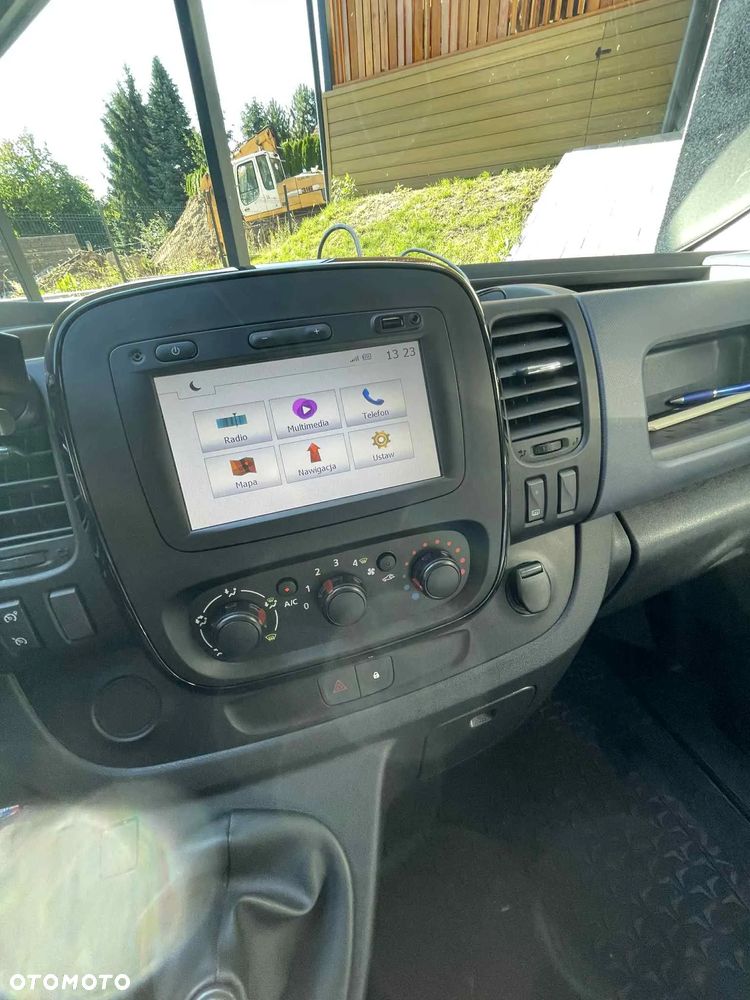 Opel Vivaro - 18