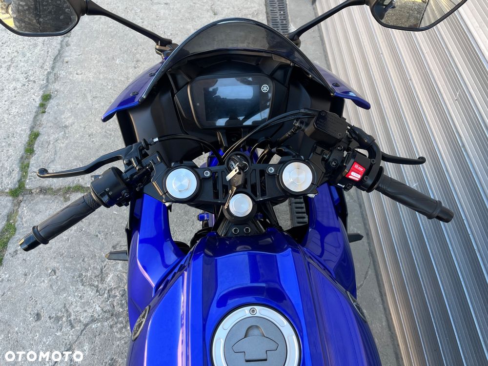 Yamaha YZF - 16
