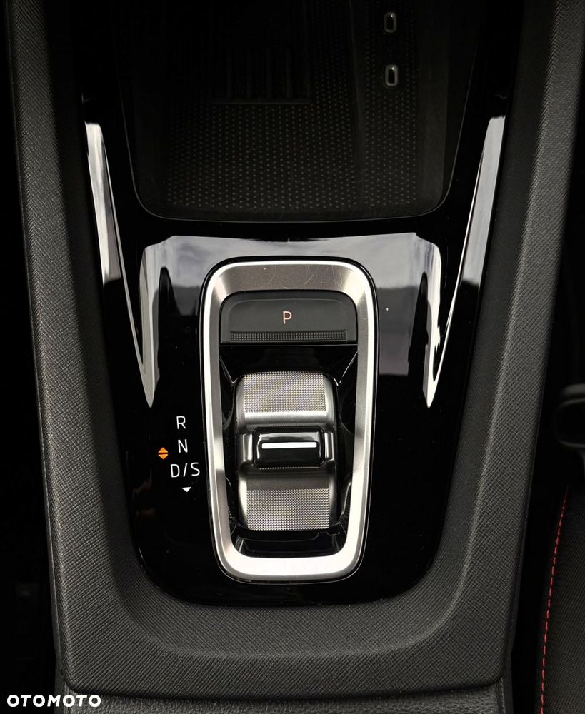 Skoda Octavia 2.0 TSI RS DSG - 17