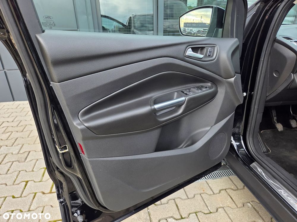 Ford Kuga 2.0 TDCi FWD Titanium - 30