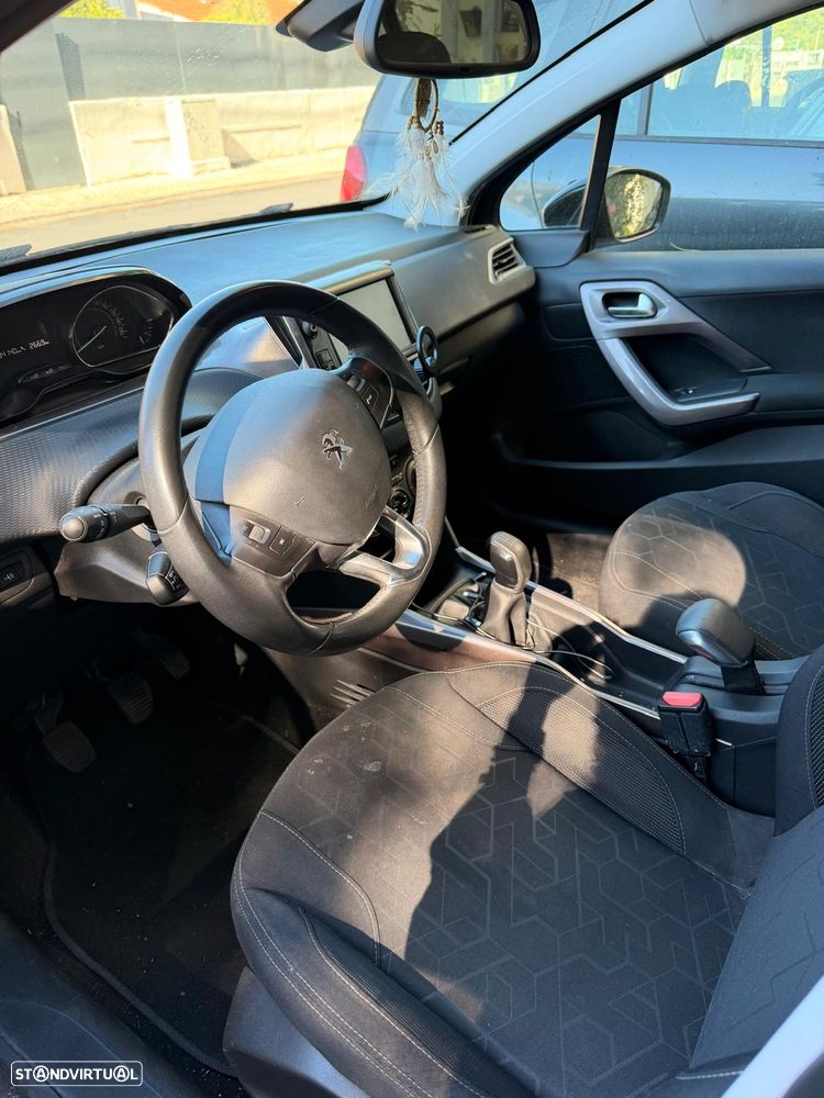 Peugeot 2008 1.2 VTi Access - 9