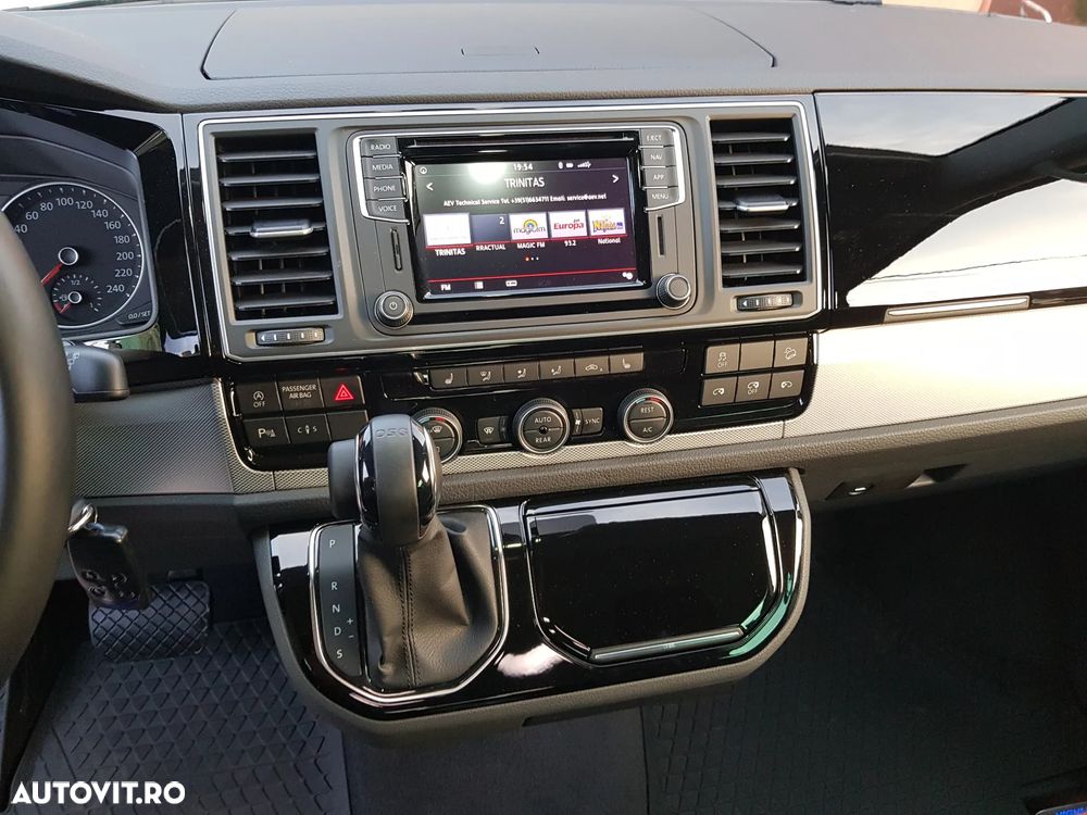Volkswagen Multivan - 23