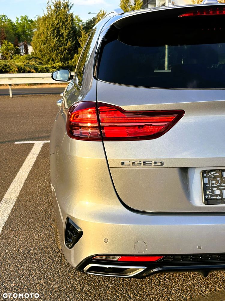 Kia Ceed 1.6 GDI DCT OPF Platinum Edition - 30