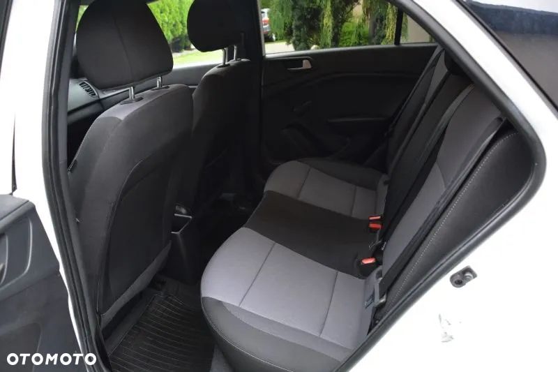 Hyundai i20 1.0 T-GDI Classic + - 13