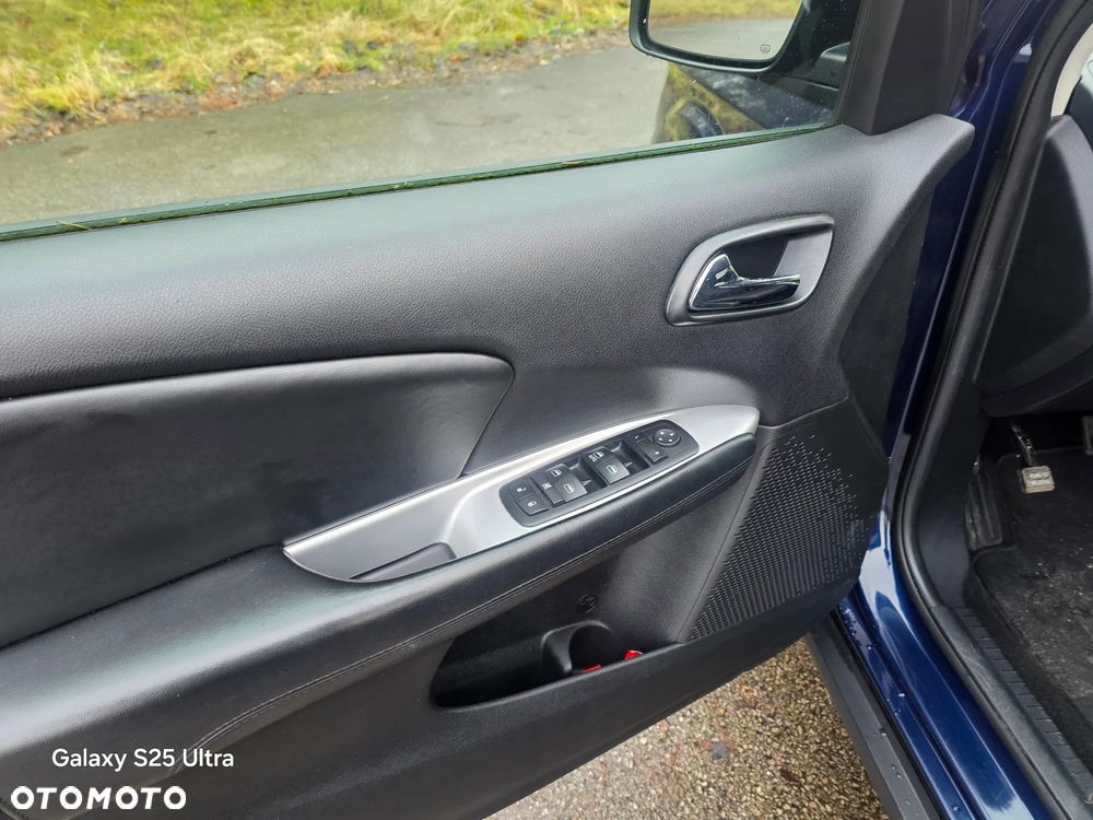 Dodge Journey 2.7 V6 R/T - 26