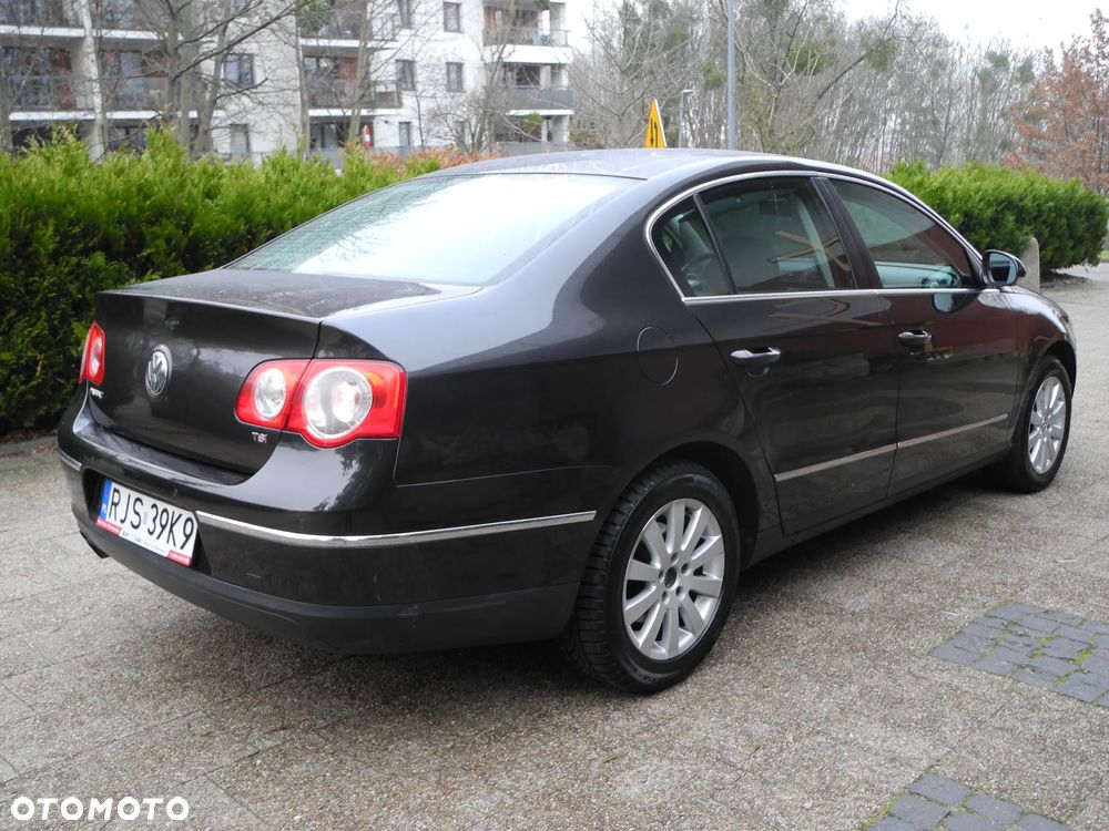 Volkswagen Passat - 5