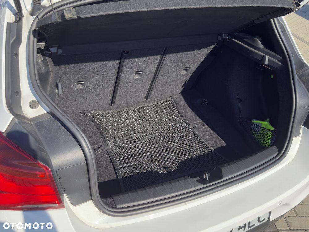 BMW Seria 1 120d xDrive M Sport sport - 26