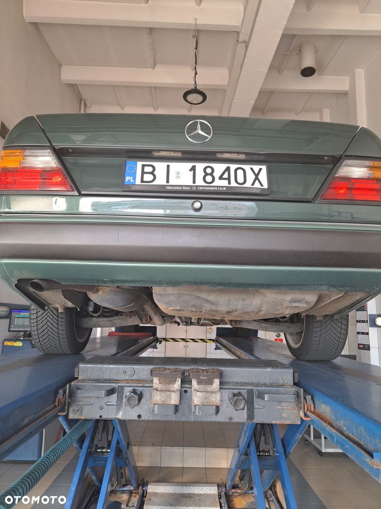 Mercedes-Benz W124 (1984-1993) - 25