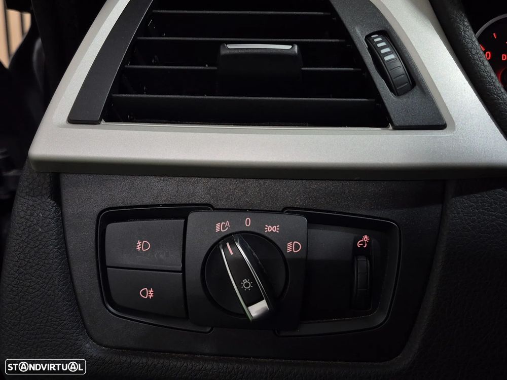 BMW 418 Gran Coupé d Advantage Auto - 30