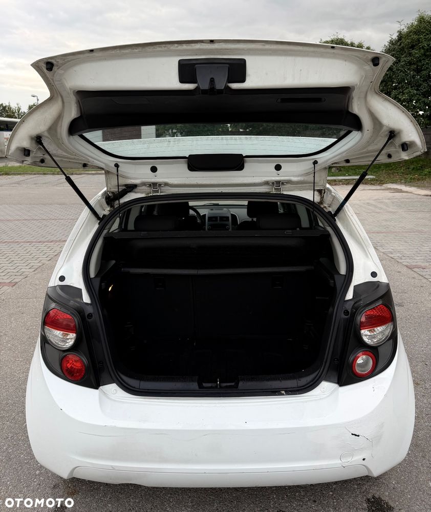 Chevrolet Aveo - 14