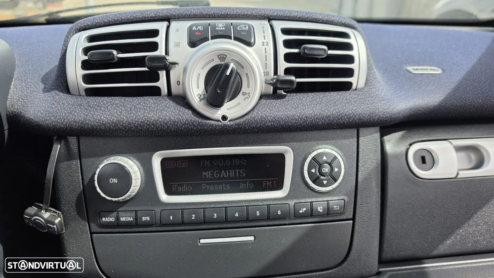 Smart ForTwo Coupé 1.0 mhd Pure 61 - 8