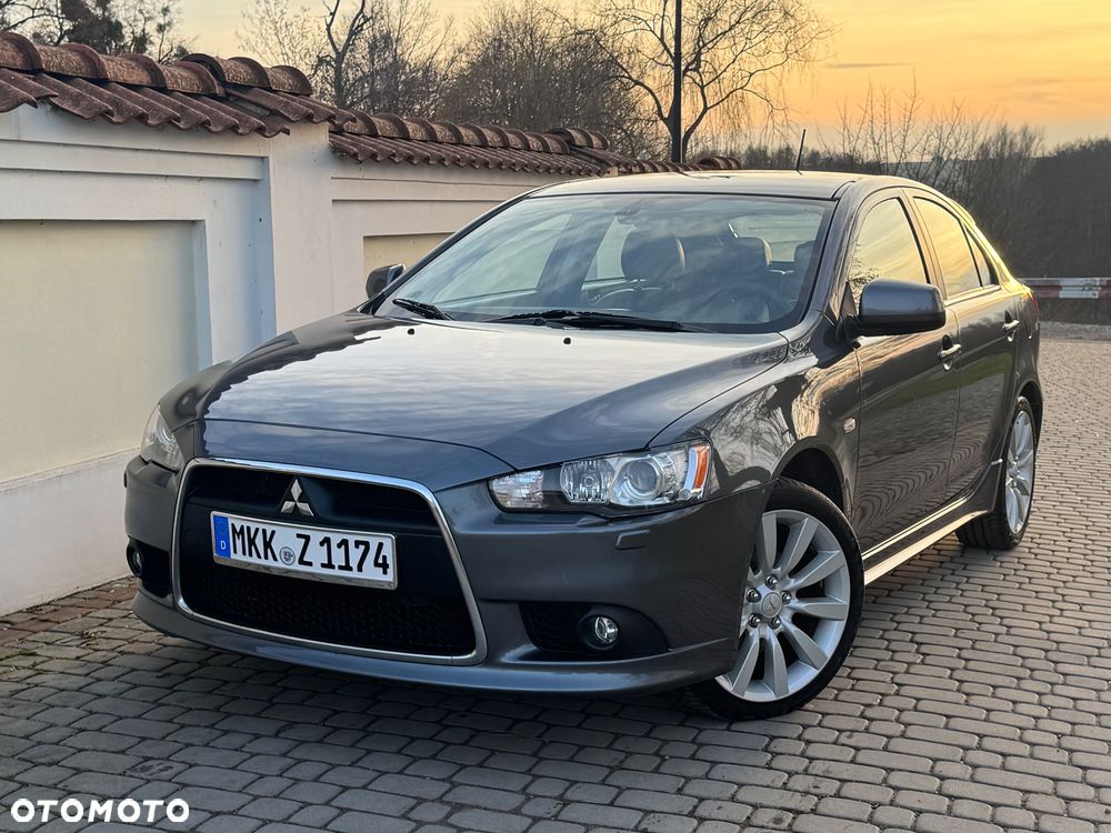 Mitsubishi Lancer - 1