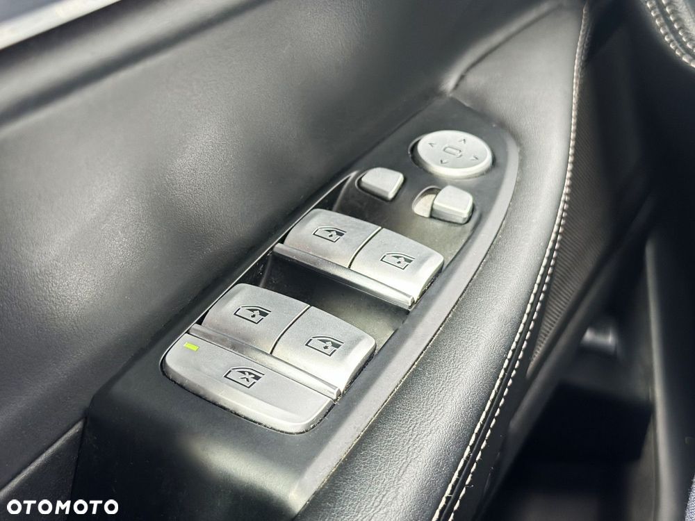 BMW Seria 7 - 29
