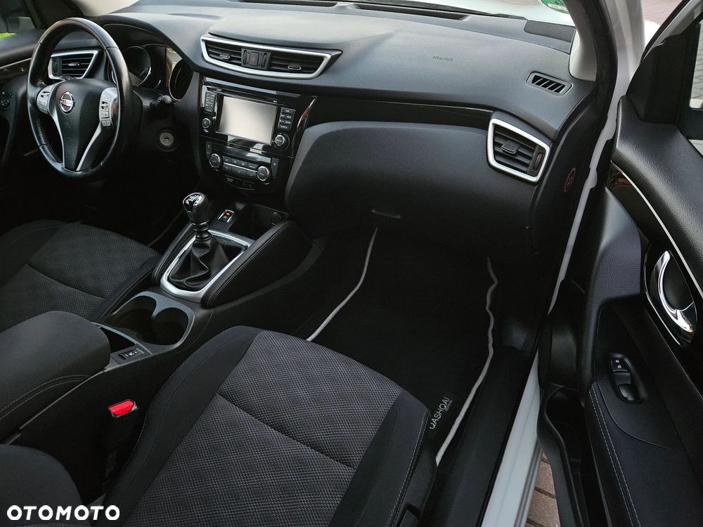 Nissan Qashqai 1.6 DCi N-Connecta - 22